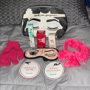 Benefit Cosmetics Glam Set with Pink and Black Accessories NWT